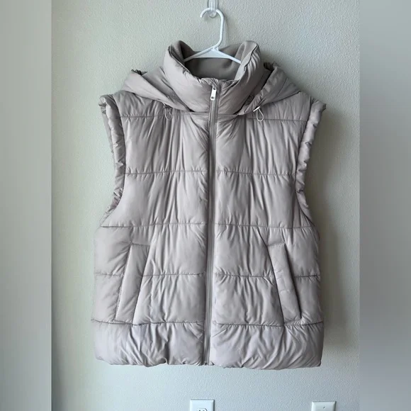 Abercrombie & Fitch YPB Oversized Gray Puffer Vest. Women’s Size XL - Picture 1 of 5